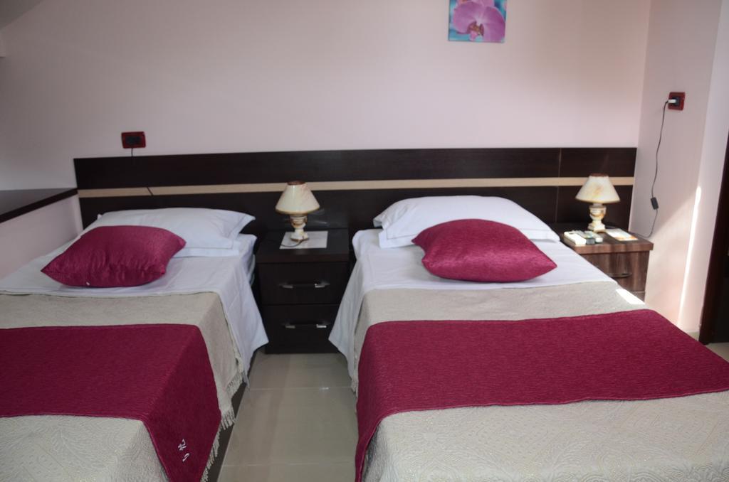 Jolly Center Hotel Tirana