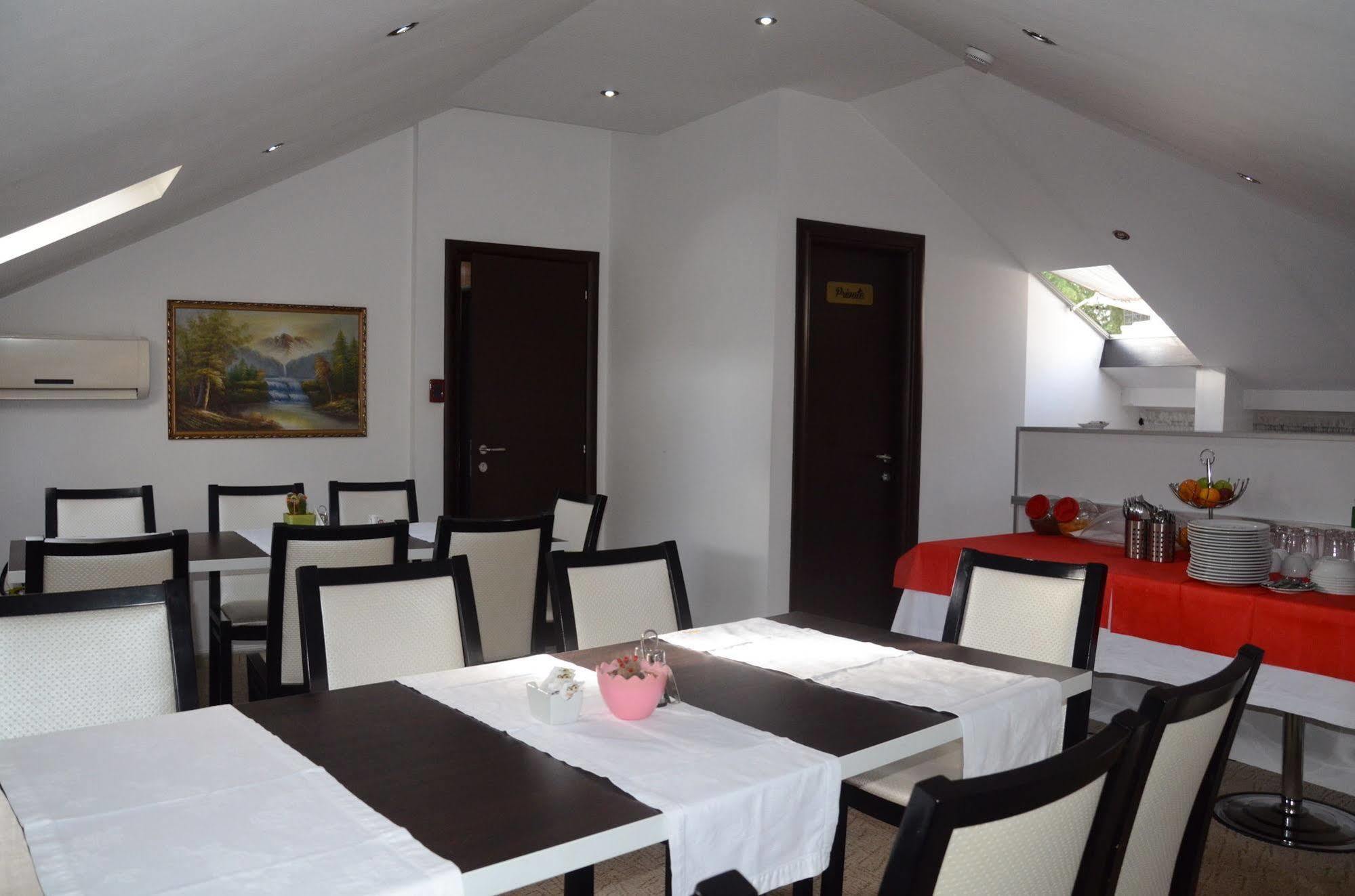 Hotel Jolly Center 3*