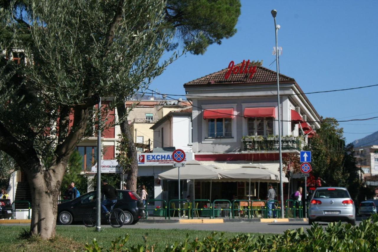 Jolly Center